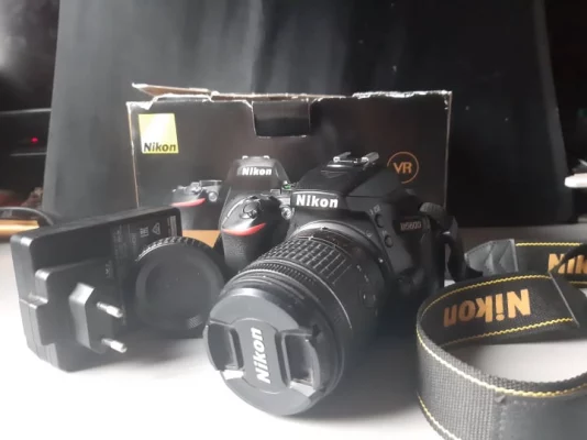Camera DSLR Nikon D5600