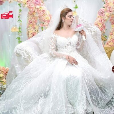 a vendre des robes de marriage 💃  💃 Plus de 200 robes , Locale à Kairouan Livraison possible sur toute la Tunisie Pour plus de details : 53025689