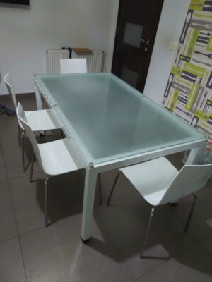 table cuisine verre et aluminium